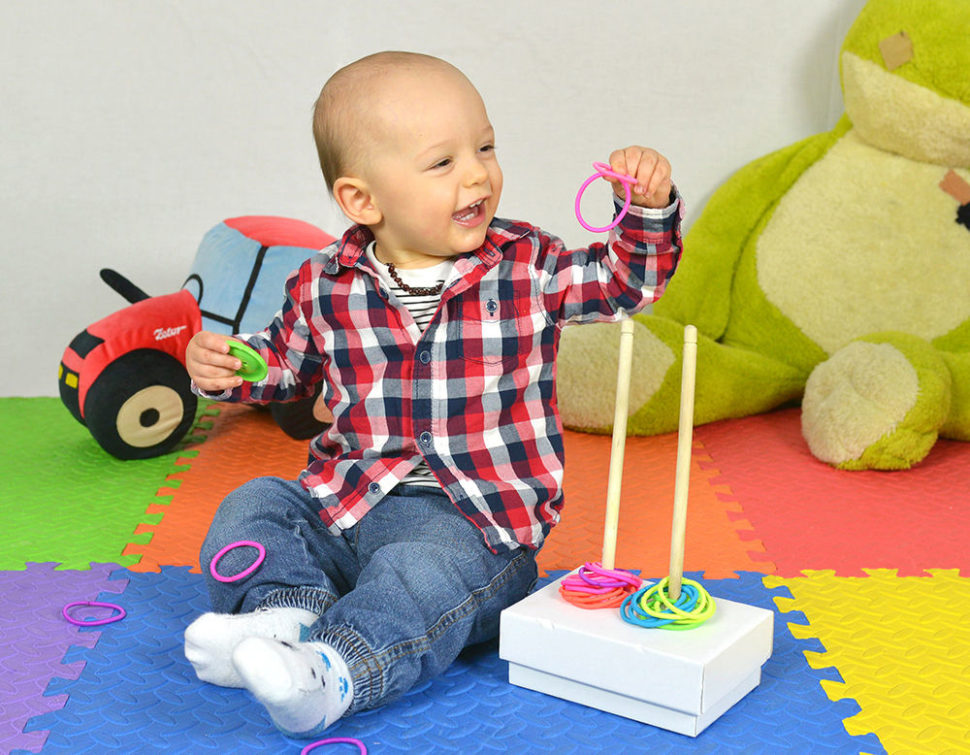Das Buch Spielend Eltern sein: 99 Ideen für Babyspiele ab Geburt